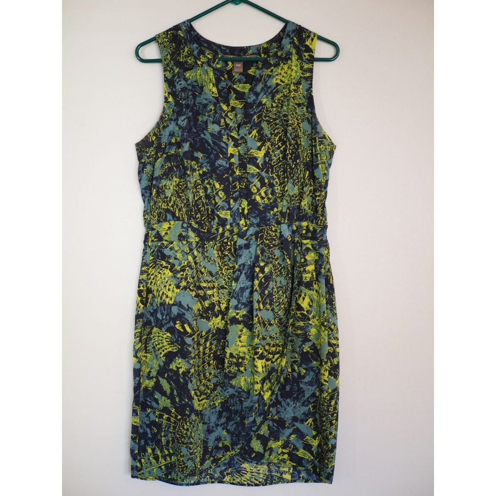 Blue and Green Graphic Print Charlie Jade Sleeveless V Neck Midi Dress Size M